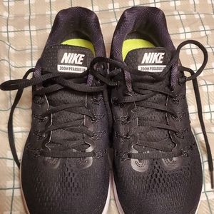 Nike Zoom Pegasus 33 Size 9.5